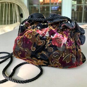 Velvet Clamshell Evening bag